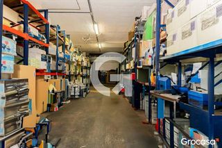 Local comercial en venta en Pedró en Cornellà de Llobregat