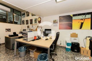 Local comercial en venta en Pedró en Cornellà de Llobregat