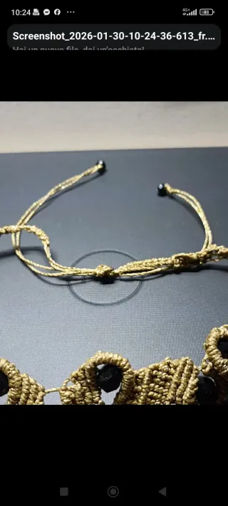 Collana macramè fatta a mano con pietre nere