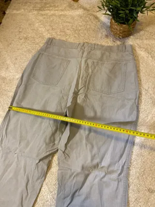 Pantalones vaqueros grises rectos retro