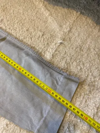 Pantalones vaqueros grises rectos retro