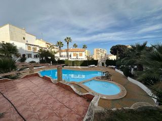 Chalet en venta en Torrelamata - La Mata en Torrevieja