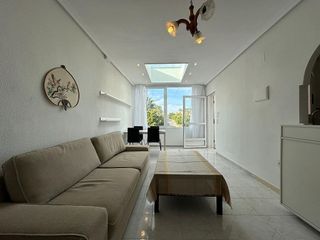 Chalet en venta en Torrelamata - La Mata en Torrevieja