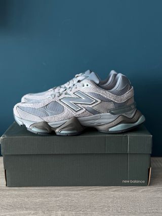 New Balance 9060 Gris