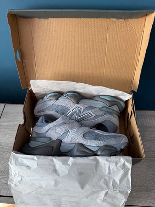 New Balance 9060 Gris