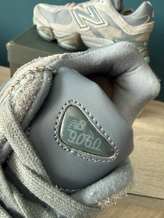 New Balance 9060 Gris