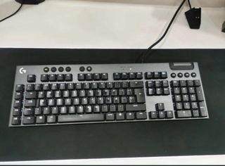Teclado Logitech G815
