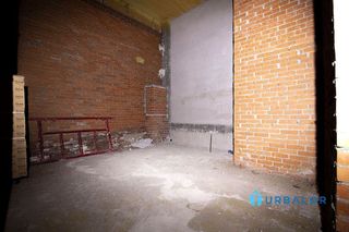 Local comercial en venta en Valderas - Los Castillos en Alcorcón