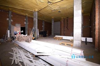 Local comercial en venta en Valderas - Los Castillos en Alcorcón