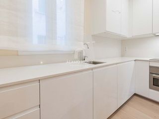 Piso en alquiler en Palos de Moguer en Madrid