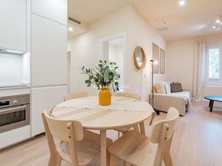 Piso en alquiler en Palos de Moguer en Madrid