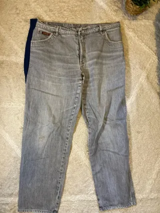 Pantalones vaqueros grises rectos retro