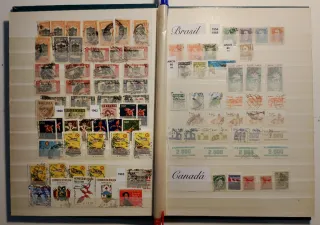 Álbum de sellos América clásicos y modernos