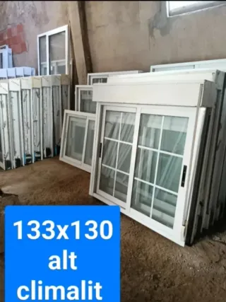 Ventana aluminio 133x130 Climalit