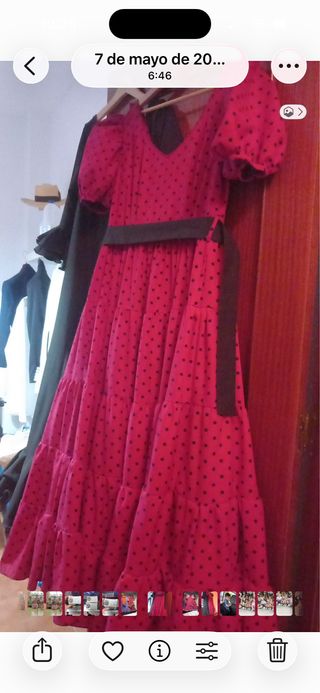 Traje de flamenca rojo con lunares negros