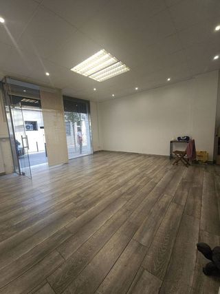 Local comercial en alquiler en Sants en Barcelona