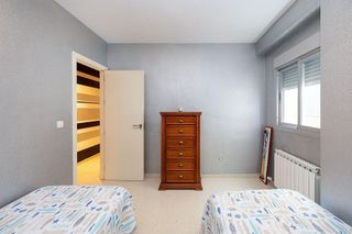 Piso en venta en Bola de Oro - Serrallo en Granada