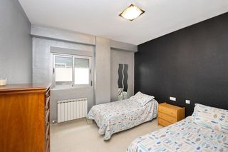 Piso en venta en Bola de Oro - Serrallo en Granada