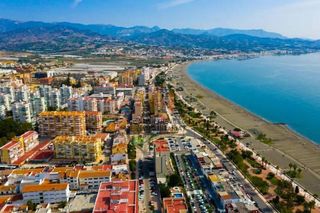 Local comercial en venta en Poniente-Faro en Vélez-Málaga