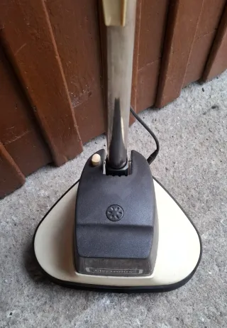 Pulidora de suelos Electrolux