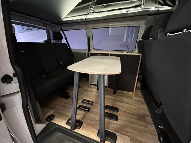 Volkswagen Caravelle 2017 Camper