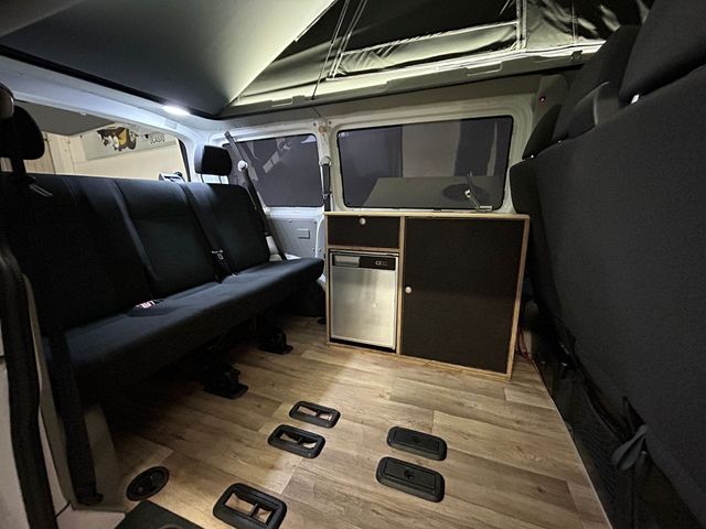 Volkswagen Caravelle 2017 Camper