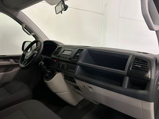 Volkswagen Caravelle 2017 Camper