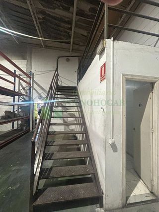 Nave industrial en alquiler en Palmete en Sevilla