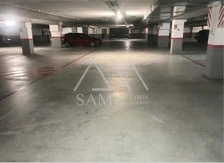 Garaje en venta en Port en Badalona