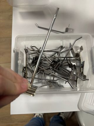 Ganchos para panel expositor de lamas