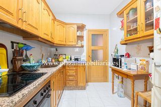 Piso en venta en Lucena