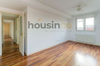 Ático en alquiler en Sanchinarro en Madrid