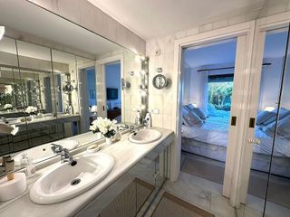 Piso en alquiler en Puerto Banús en Marbella