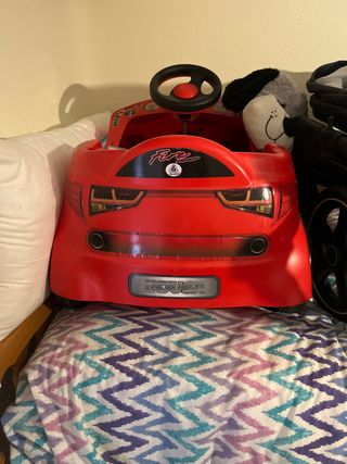 Coche Eléctrico Infantil Rojo INJUSA