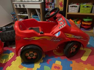 Coche Eléctrico Infantil Rojo INJUSA