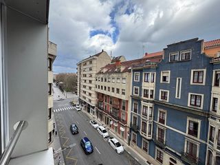 Piso en alquiler en Centro en Gijón