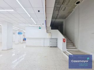 Local comercial en alquiler en Ensanche - Diputación en Alicante