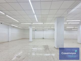 Local comercial en alquiler en Ensanche - Diputación en Alicante