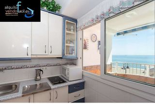 Piso en alquiler en La Carihuela en Torremolinos