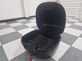 Maleta Baúl Moto SHAD Negra