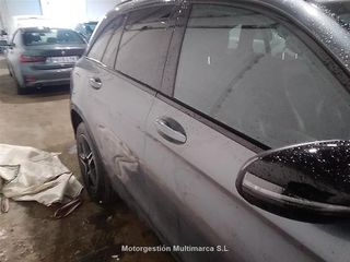 MERCEDES GLC-CLASS GLC 300 de 4MATIC