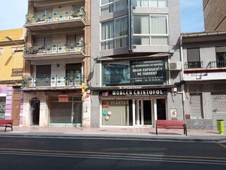 Edificio en venta en La Torre en Valencia