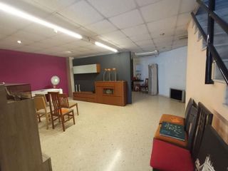 Edificio en venta en La Torre en Valencia