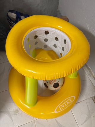Canasta de baloncesto inflable para piscina