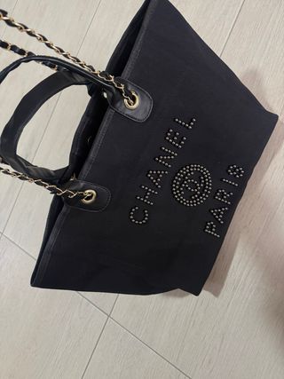 Borsa Tote Chanel Nera con Catena
