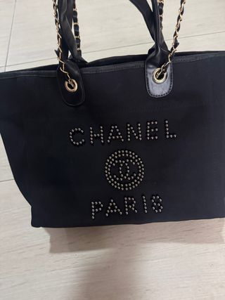 Borsa Tote Chanel Nera con Catena
