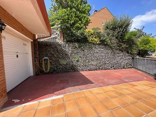Casa pareada en venta en Corbera de Llobregat