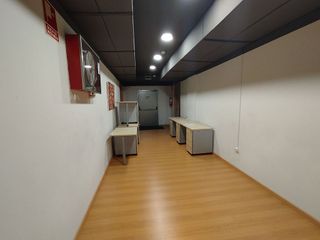 Local comercial en venta en Este en Castellón de la Plana