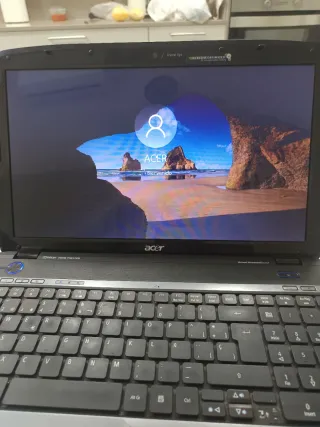 Acer Aspire 5738Z Portátil