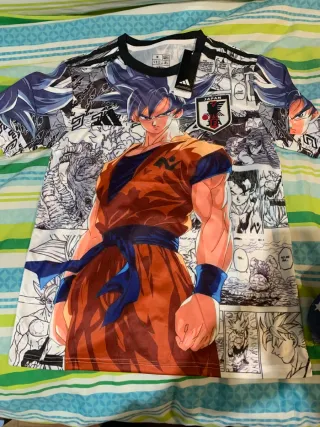 Camiseta Adidas Dragon Ball Z Japón Talla M